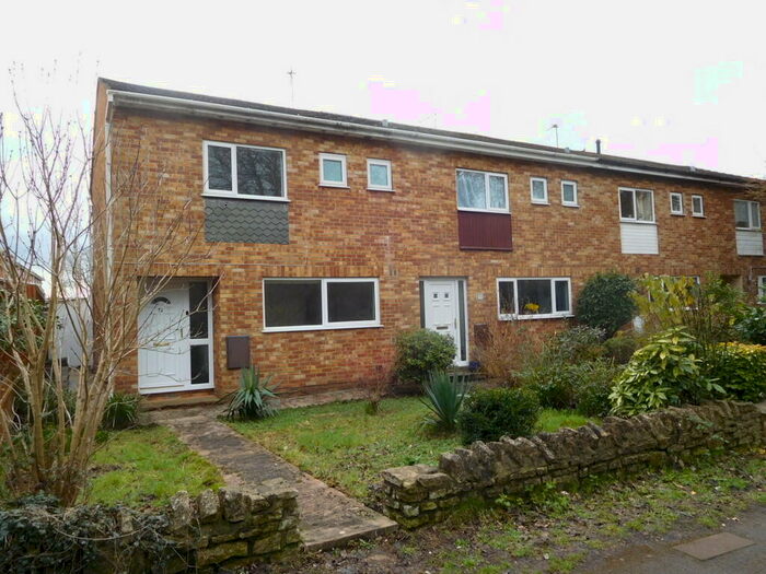 3 Bedroom End Of Terrace House To Rent In Birkdale, Yate, BS37