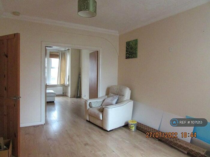 4 Bedroom Terraced House To Rent In Priestfield Road, Gillingham, ME7