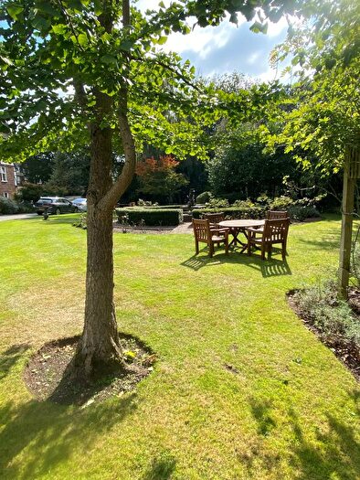 1 Bedroom Maisonette To Rent In Wildcroft Road, London, SW15