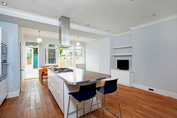 4 Bedroom Terraced House To Rent In Barnfield Road, London, Epc C, W5