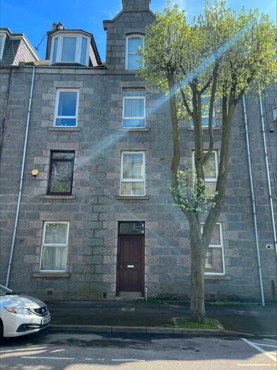 1 Bedroom Flat For Sale In Northfield Place, Aberdeen, AB25