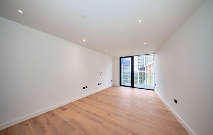 1 Bedroom Apartment For Sale In Emery Way, London, E1W