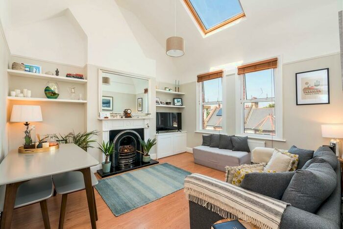 2 Bedroom Apartment To Rent In Bavent Road, London, SE5