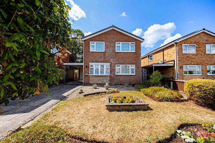 4 Bedroom Detached House For Sale In Falna Crescent, Tamworth, Staffordshire, B79