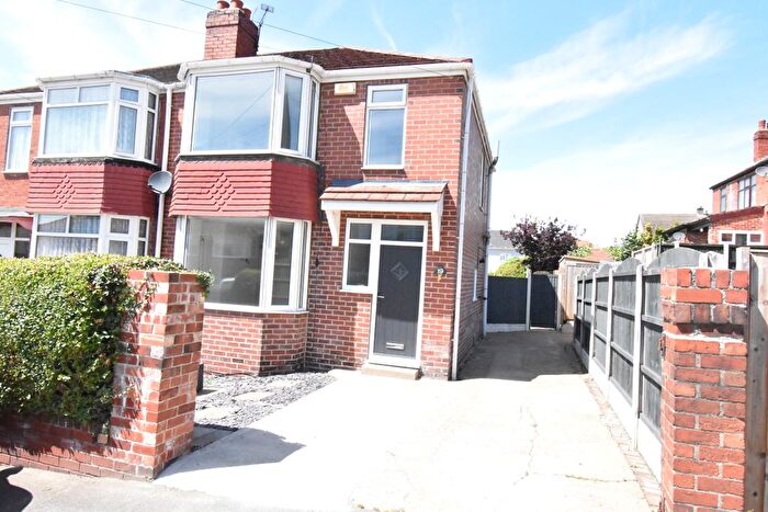 3 Bedroom Semi-Detached House To Rent In Manor Farm Estate, Pontefract, WF9