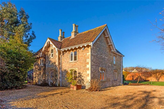 5 Bedroom Detached House For Sale In High Street, Sutton Benger, Wiltshire, SN15