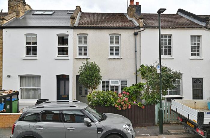 2 Bedroom Terraced House For Sale In York Road, Teddington, TW11