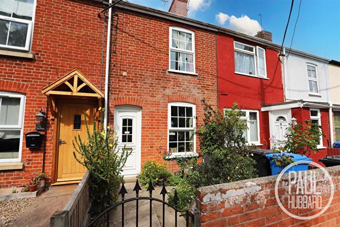 3 Bedroom Terraced House For Sale In Meadow Road, Oulton, NR32