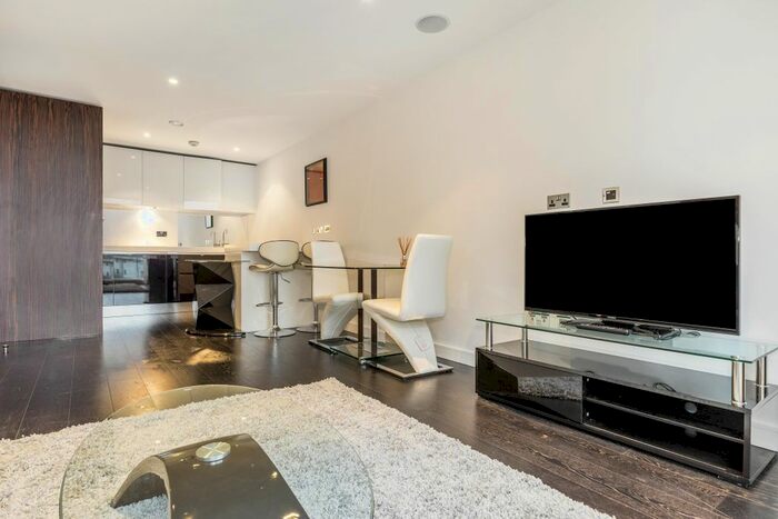 1 Bedroom Flat To Rent In Caro Point, Gatliff Road, Grosvenor Waterside, Westminster, London, SW1W