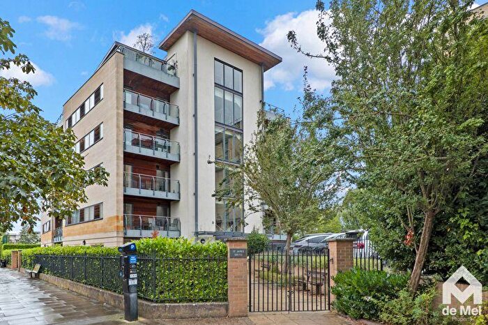 2 Bedroom Apartment For Sale In St James South, Jessop Avenue, Cheltenham, GL50