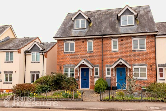 3 Bedroom End Of Terrace House For Sale In Main Road, Dorrington, Shrewsbury, Shropshire, SY5
