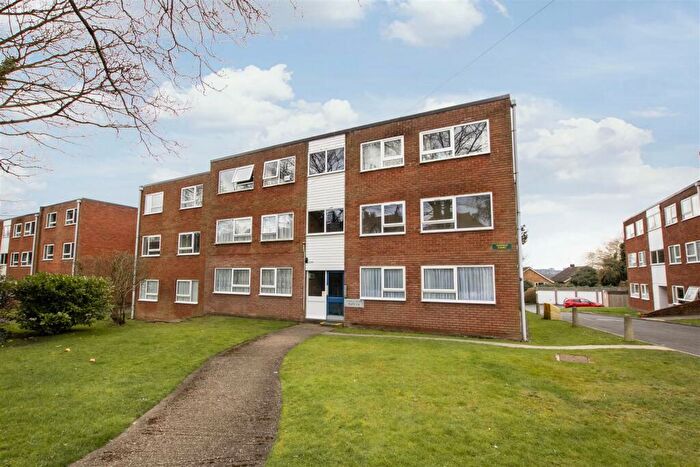 2 Bedroom Flat To Rent In Middleton Hall Road, Birmingham, B30