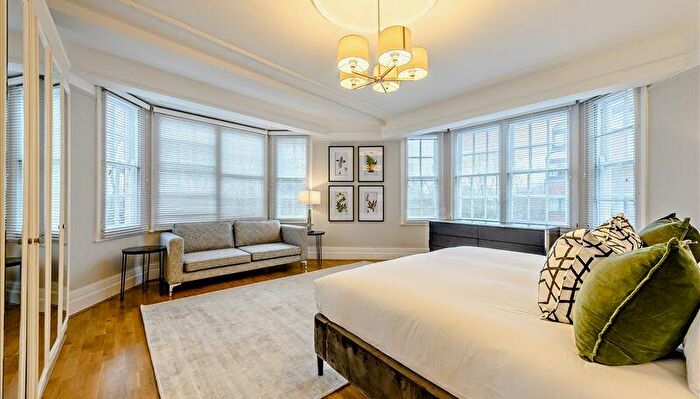 4 Bedroom Flat To Rent In Strathmore Court, Park Road, London, NW8
