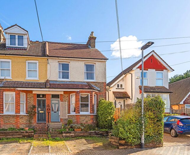 3 Bedroom Semi Detached House For Sale In Kingsley Road, Orpington, BR6