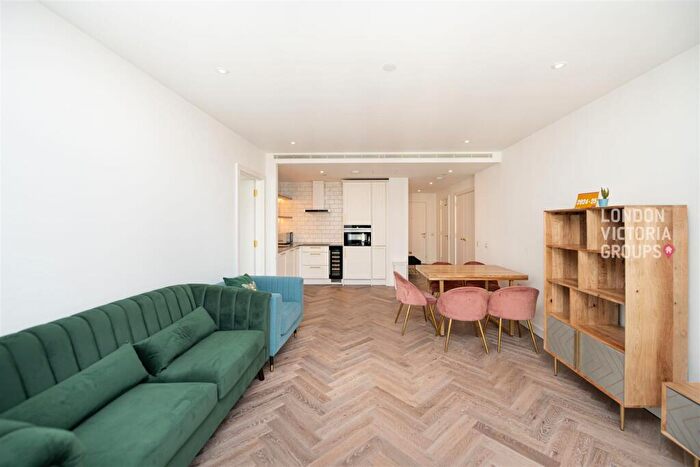 1 Bedroom Apartment To Rent In Gauging Square, London, E1W