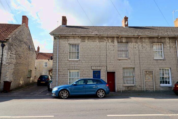 1 Bedroom Flat To Rent In Somerton Road, Street, BA16