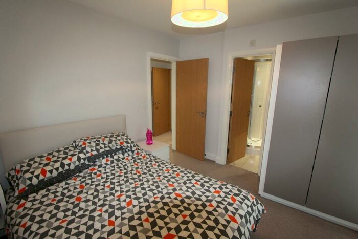 2 Bedroom Apartment To Rent In Waterside House, Milton Keynes, Milton Keynes, MK6