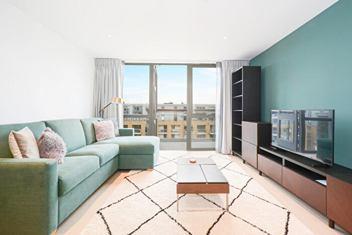 1 Bedroom Flat To Rent In Packington Square, Islington, N1