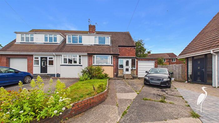 3 Bedroom Semi-Detached House For Sale In Larchwood Grove, Tunstall, Sunderland, SR2