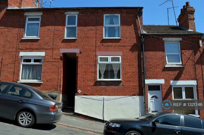 3 Bedroom Terraced House To Rent In Rasen Lane, Lincoln, LN1