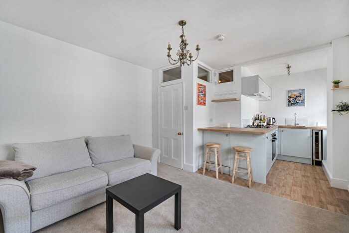 1 Bedroom Flat To Rent In Dudley Road, Tunbridge Wells, TN1