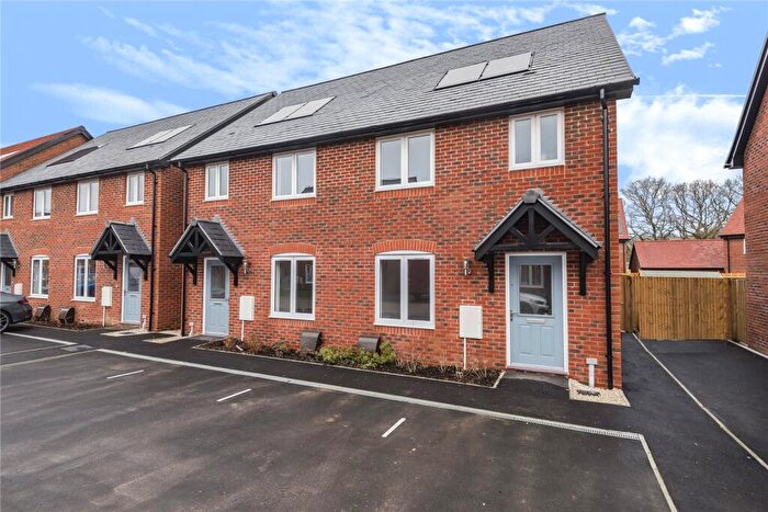 3 Bedroom Semi Detached House To Rent In Badgers Bolt, Colden Common, Winchester, SO21