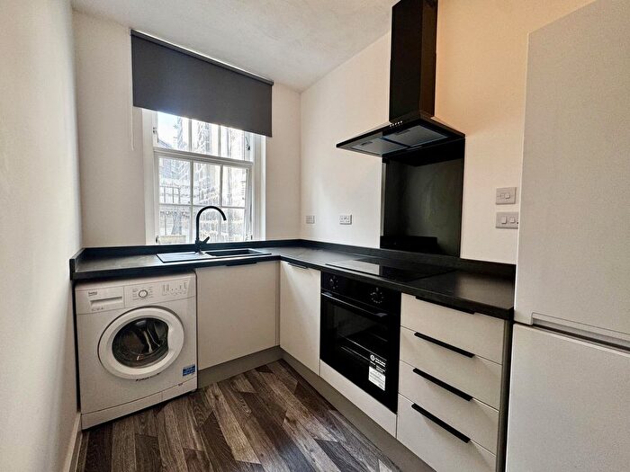 1 Bedroom Flat To Rent In Marischal Street, Aberdeen, AB11