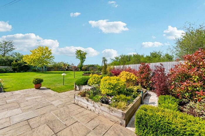 4 Bedroom Detached Bungalow For Sale In Marsh, Aylesbury, HP17