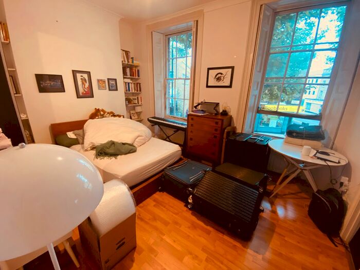 Studio To Rent In Argyle Street, London, WC1H