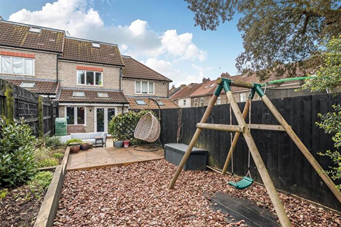 3 Bedroom Terraced House For Sale In Filwood Gardens, Kingswood, Bristol, BS15
