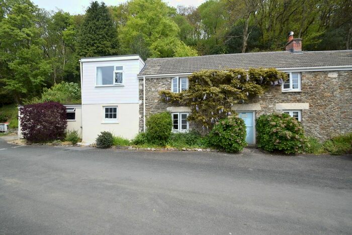 2 Bedroom End Of Terrace House To Rent In Mill Wheel, Cosawes Park, Perranarworthal, TR3