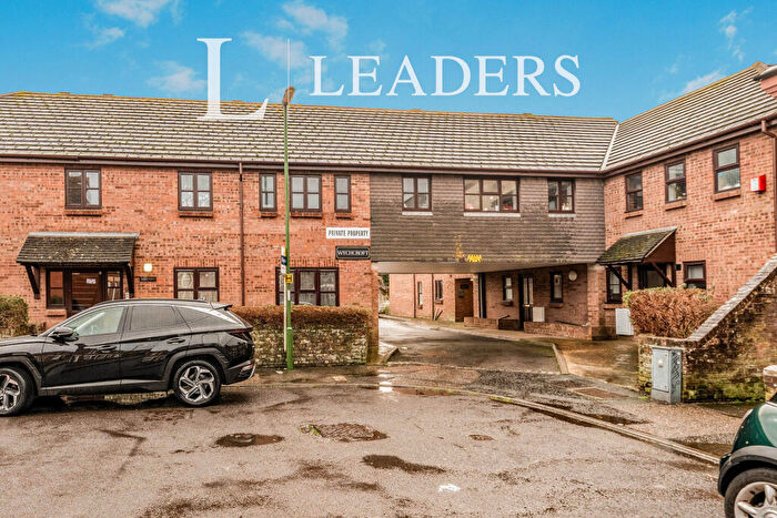 1 Bedroom Flat To Rent In Wychcroft, Linden Road, Littlehampton, BN17