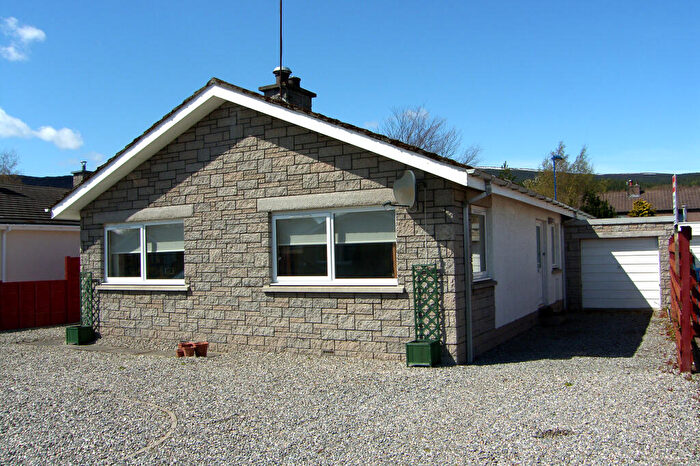 3 Bedroom Bungalow For Sale In Muirton, Aviemore, PH22