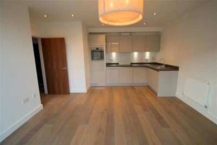 1 Bedroom Flat To Rent In Berwick House, Orpington, BR6