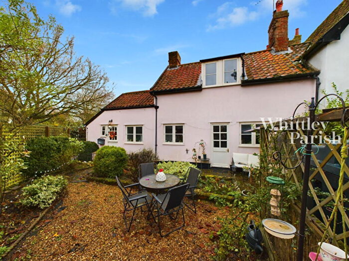 2 Bedroom Cottage For Sale In Chequers Lane, Bressingham, Diss, IP22