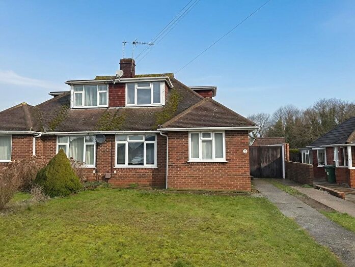 3 Bedroom Semi Detached Bungalow For Sale In Poplar Grove, Maidstone, ME16