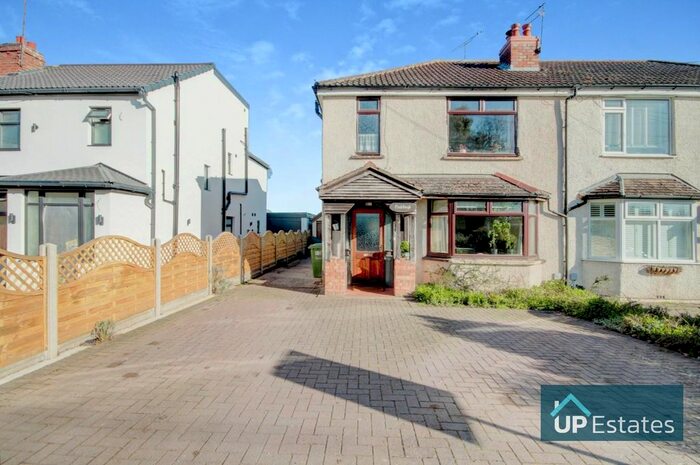 3 Bedroom Semi-Detached House For Sale In Stoneleigh Road, Bubbenhall, Coventry, CV8