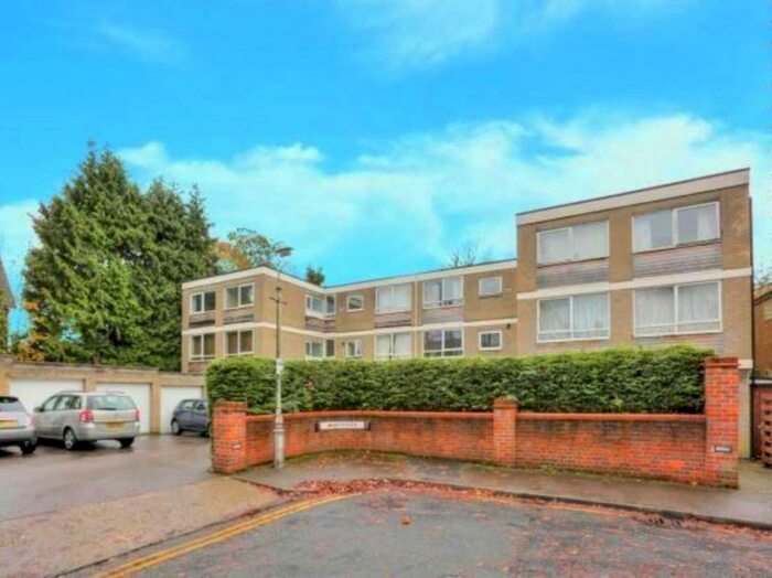 2 Bedroom Flat To Rent In Grosvenor Road, St Albans, AL1