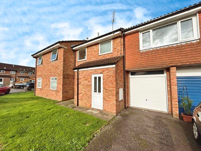 3 Bedroom Terraced House To Rent In Aspen Gardens, Parkstone, BH12