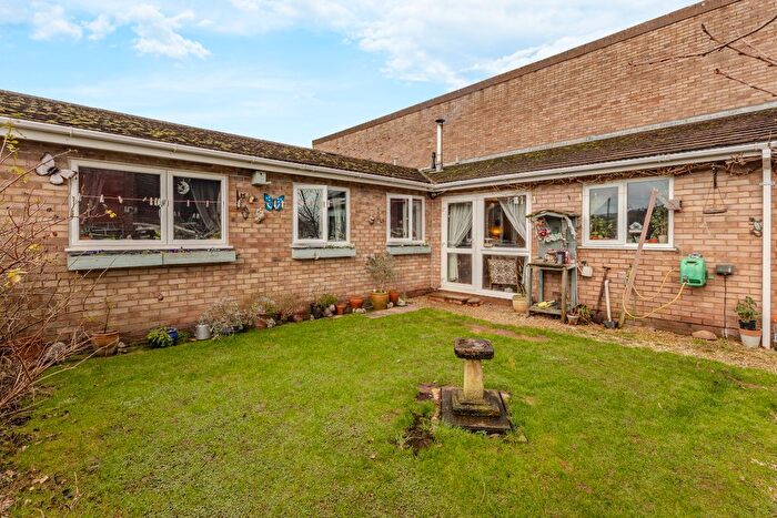 3 Bedroom Semi Detached Bungalow For Sale In Crossways, Peterchurch, Hereford, HR2