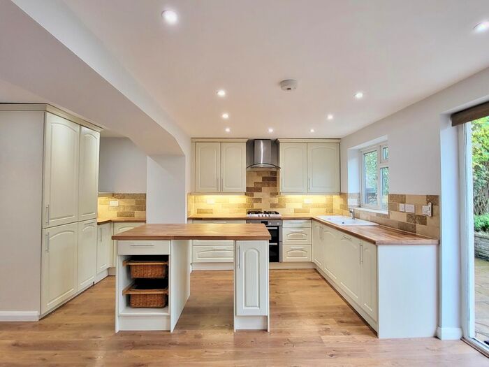 3 Bedroom Semi-Detached House To Rent In Homefield Road, Bushey, WD23