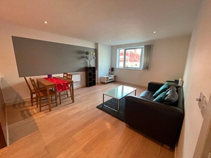1 Bedroom Flat For Sale In Navigation Street, Birmingham, B5