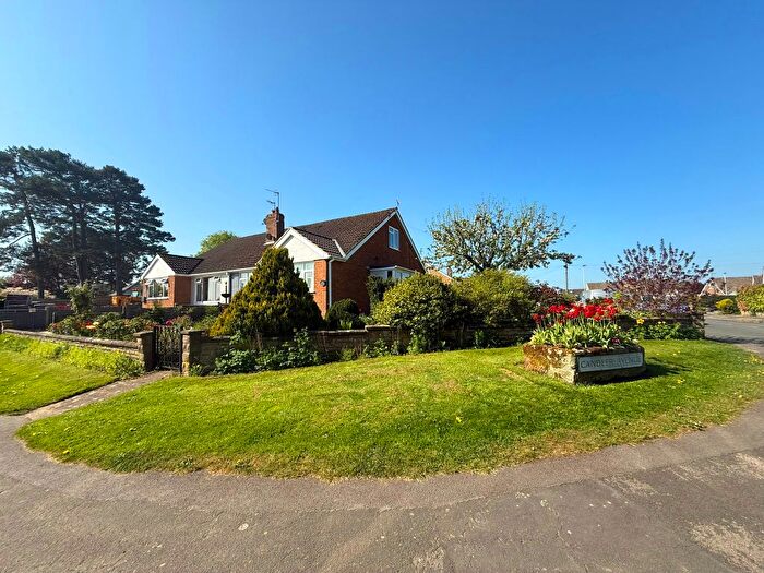 2 Bedroom Semi-Detached Bungalow For Sale In Garth End Road, West Ayton, YO13
