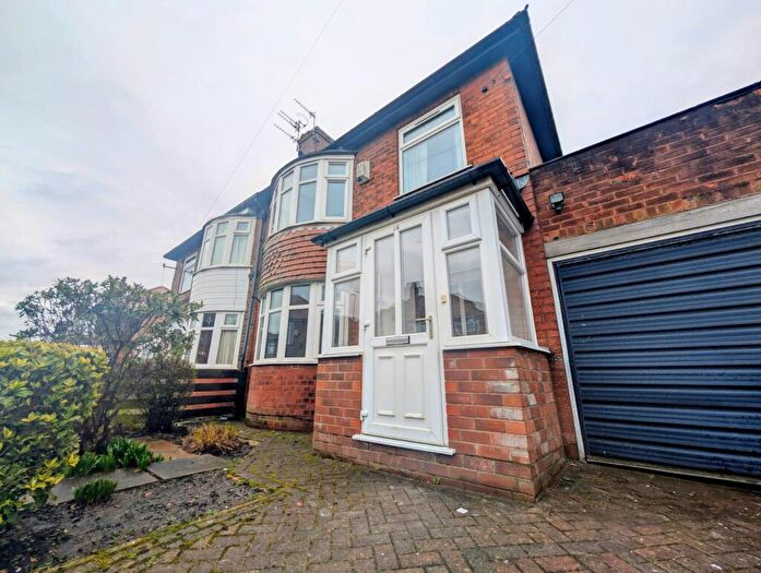 3 Bedroom Semi Detached House To Rent In Annable Road, Droylsden, M43