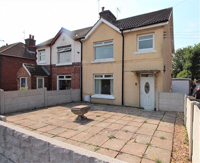 3 Bedroom Semi-Detached House To Rent In Pine Avenue, Ollerton, NG22