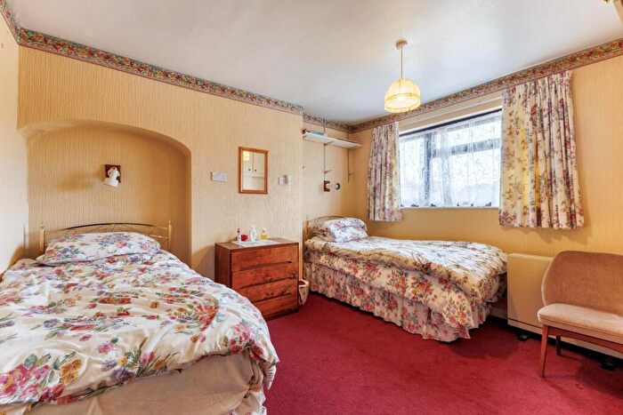4 Bedroom Cottage For Sale In Lentons Lane, Aldermans Green, Coventry, CV2