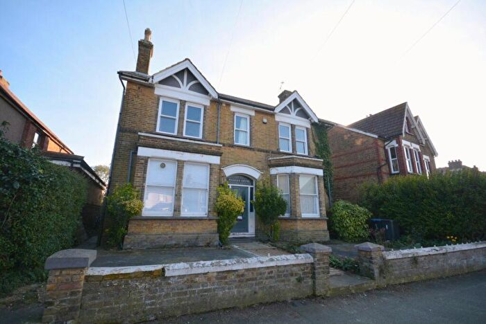 1 Bedroom Flat To Rent In Madras Hse, Northdown Pk Rd, Cliftonville, N H, CT9