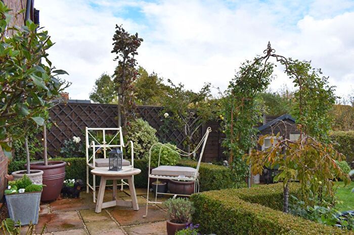 2 Bedroom Semi-Detached House For Sale In Peacocks Launde, Claypole, NG23