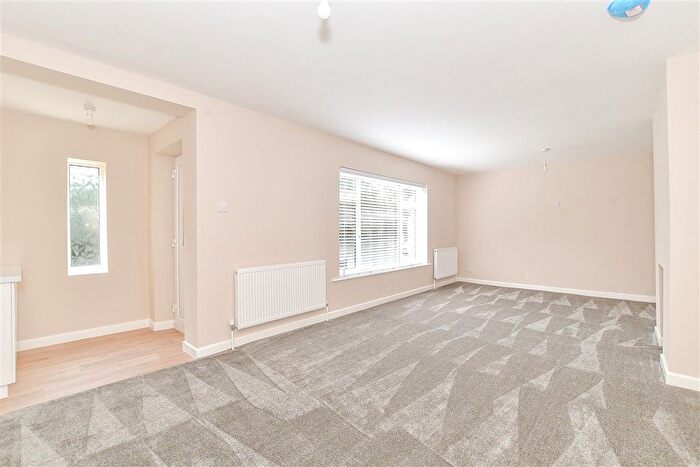 4 Bedroom End Terrace House For Sale In Great Copse Drive, Havant, Hampshire, PO9