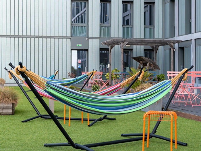 Studio To Rent In Old Oak Lane, London, NW10